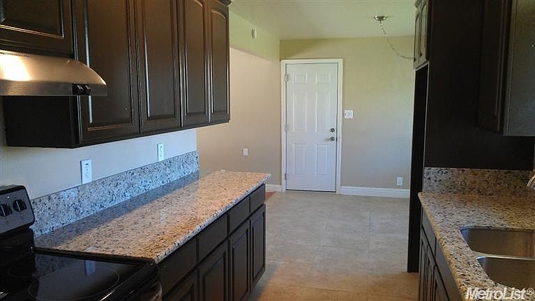 1st image of 9400 Drift Way