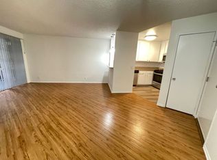 5050 Klump Ave, North Hollywood, CA 91601