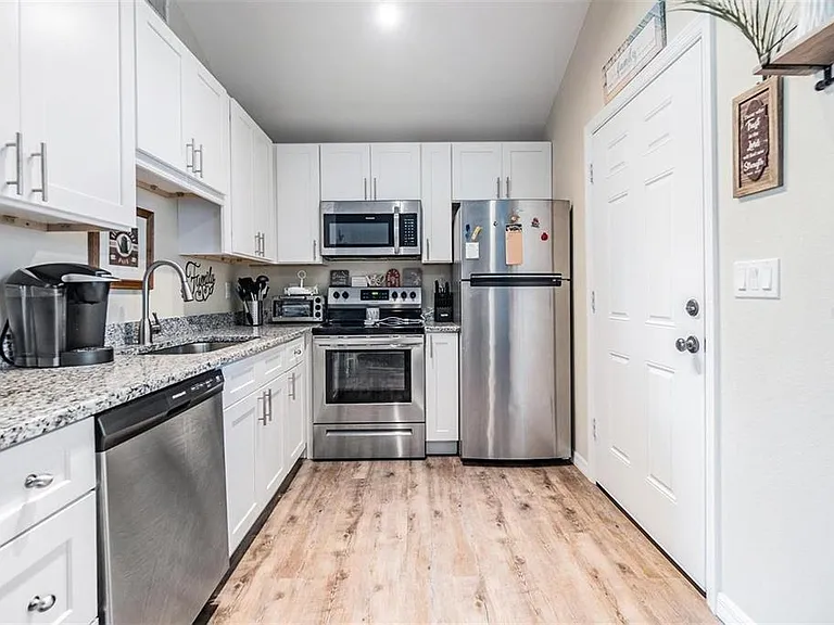 1265 Jade Pl — Photo 5