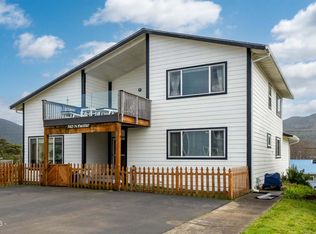 342 N Pacific St, Rockaway Beach, OR 97136