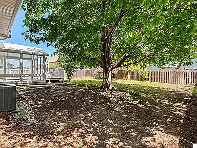 1315 S 169th Ave — Photo 28