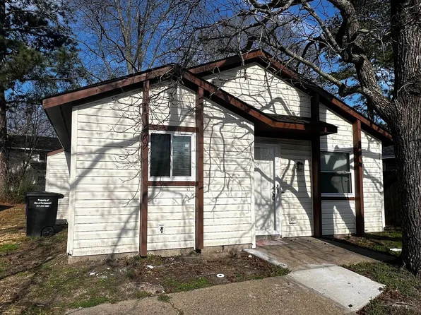 3830 Sugar Creek Cir, Portsmouth, VA 23703