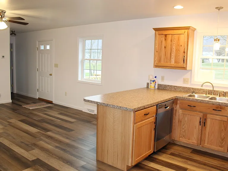 11560 Punch Bowl Rd — Photo 7