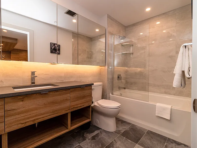 5515 Clyde St — Photo 21