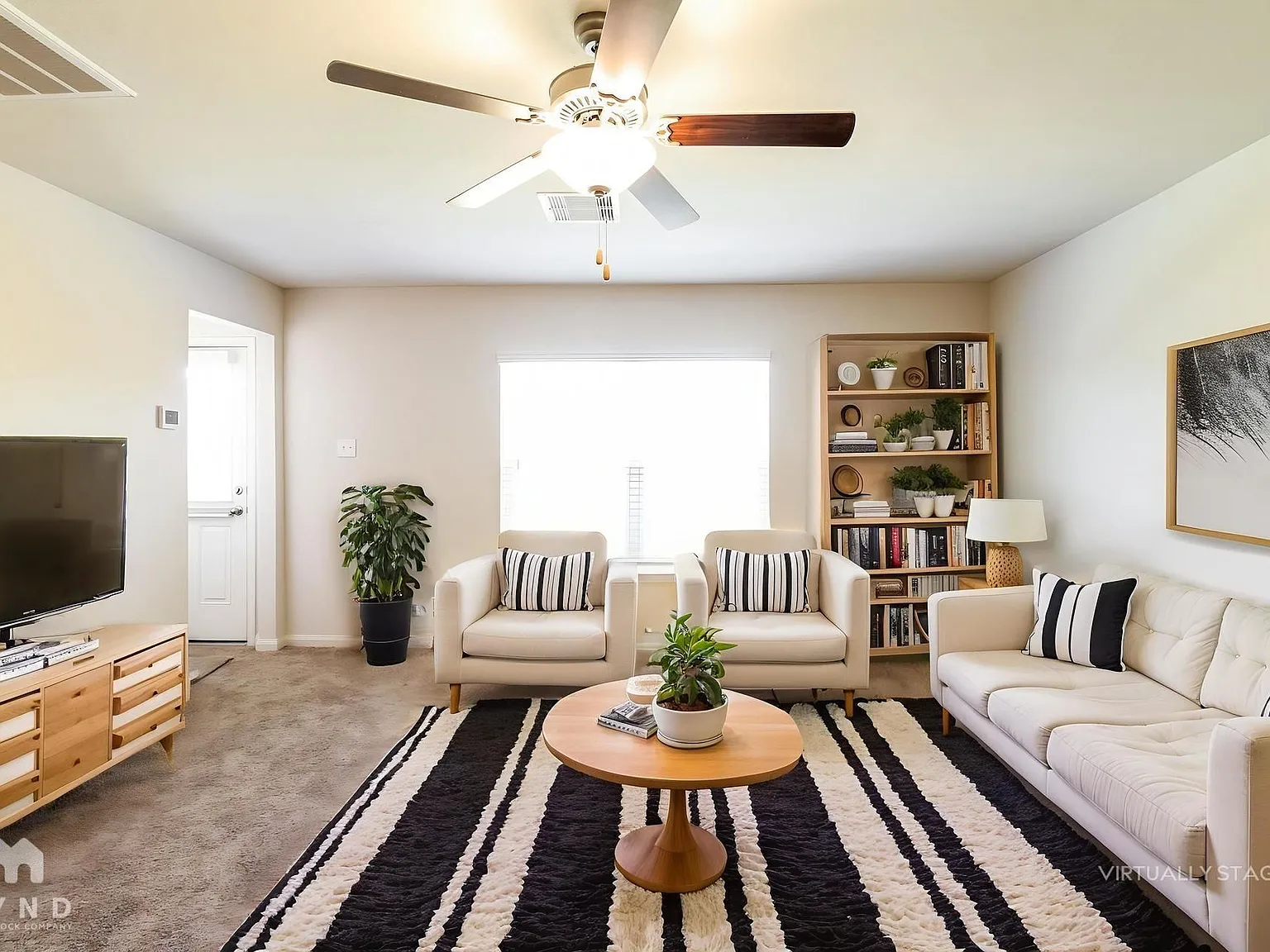 3 bed, 2.0 bath, 1366 sqft, $1,749 — Photo 4
