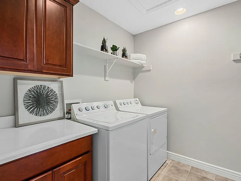 140 E Ace Ln — Photo 21