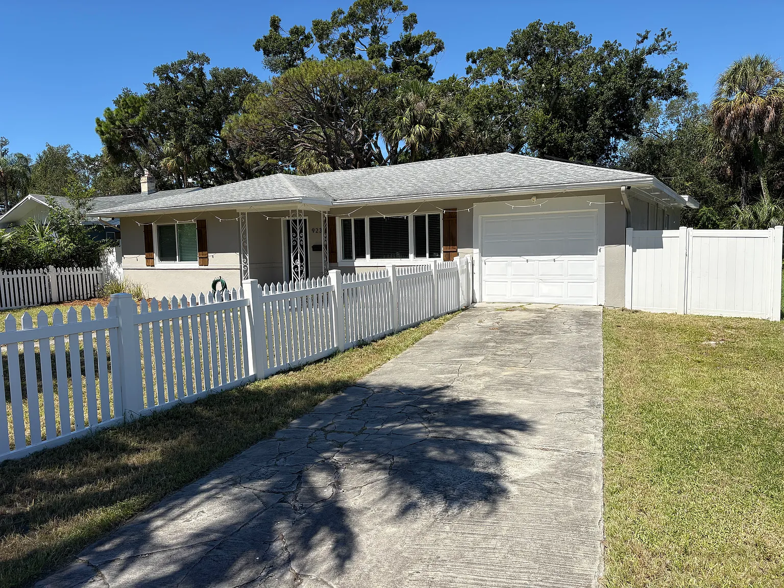 3 bed, 1300 sqft, $2,850 — Photo 2