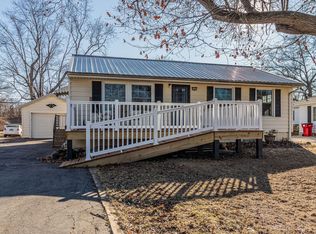 2605 W John St, Champaign, IL 61821