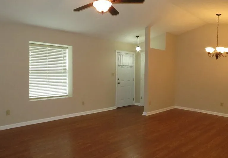 1889 Gina Dr — Photo 3