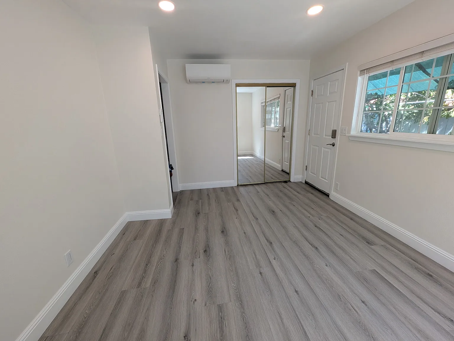 1 bed, 640 sqft, $2,995 — Photo 3