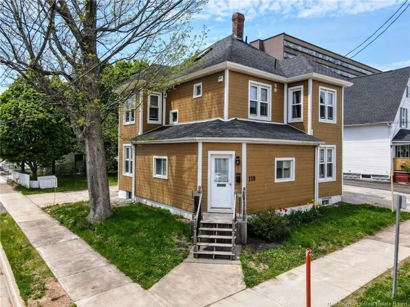 110 Cornhill St, Moncton, NB E1C 6L1
