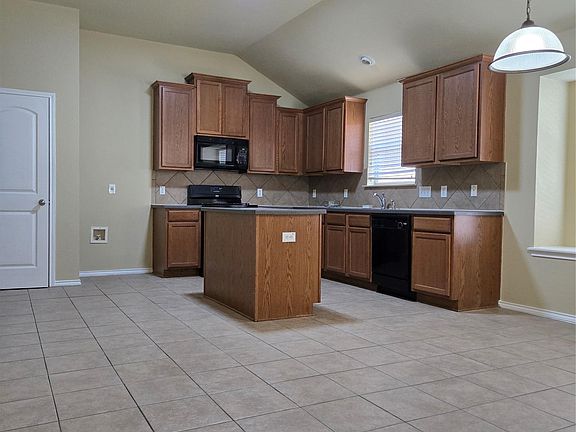 4th image of 2118 Rachel Ln