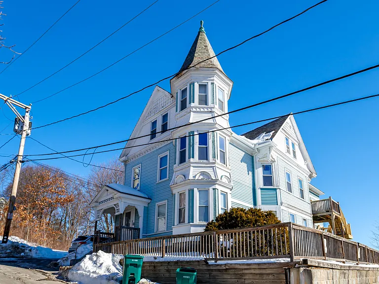 9 Mount Vernon St #5 — Photo 1