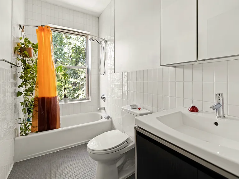 235 Dekalb Ave #3 — Photo 6