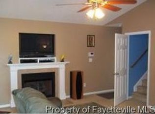 410 Turret Ct, Hope Mills, NC 28348