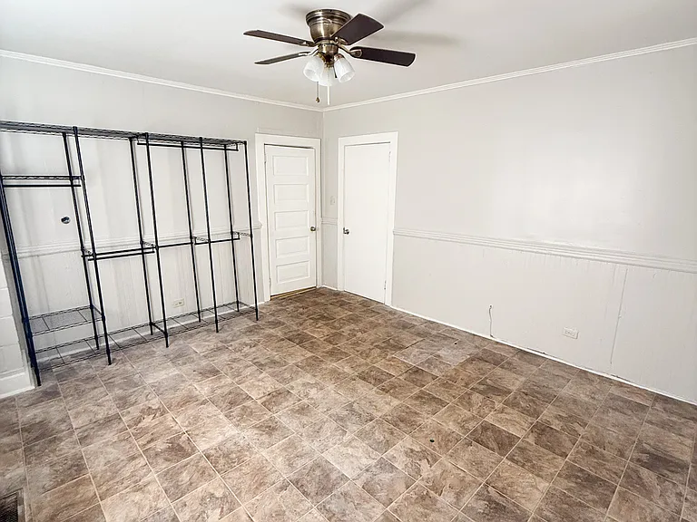 913 Pine St — Photo 11