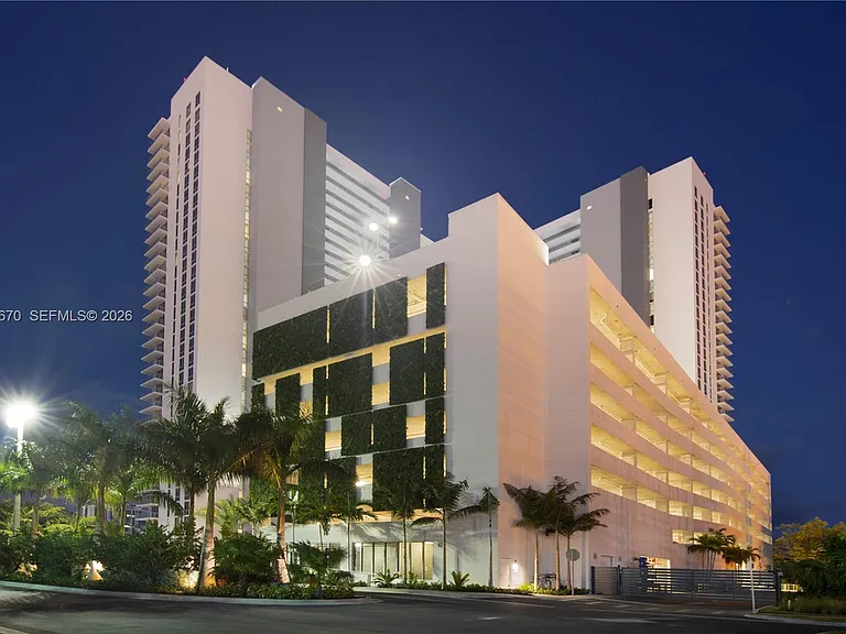 16385 Biscayne Blvd #2601 — Photo 18