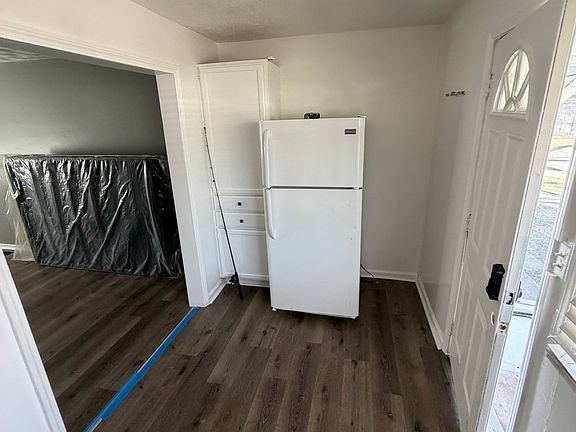 4th image of 33021 Alamo Ct