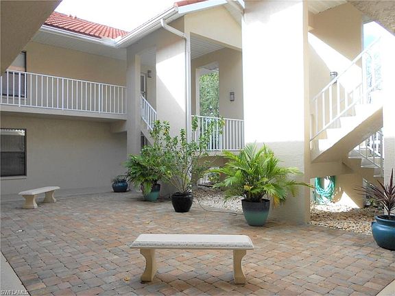 4th image of 9648 Windsor Gardens Ln APT 204