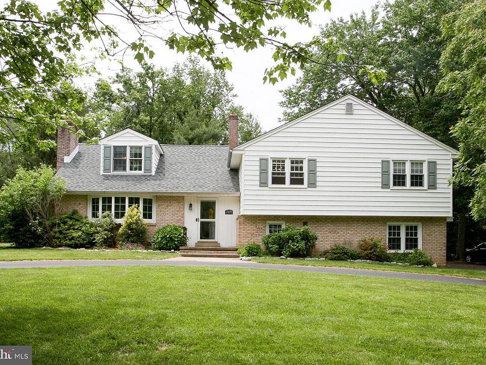 1st image of 2508 Foulk Woods Rd