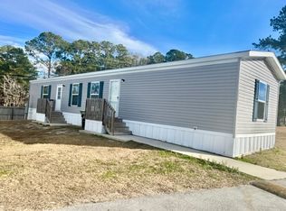 559 Kaye St, Jacksonville, NC 28546