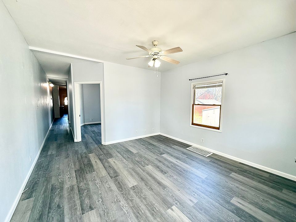 1st image of 17 E Jennings Ave #19