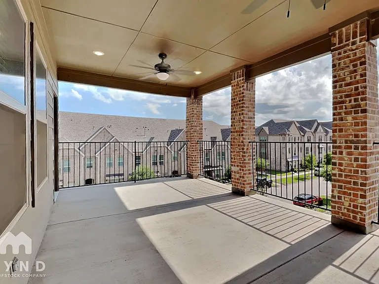 4254 Shavano Dr — Photo 17