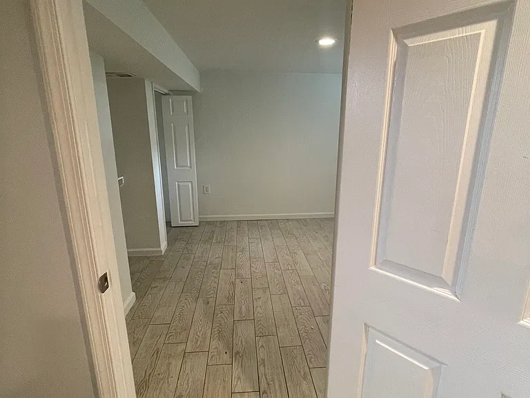1325 S Buchanan St — Photo 3