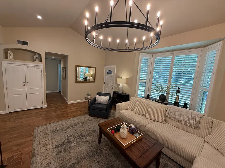412 Sycamore Cir — Photo 6