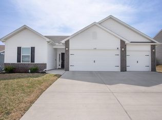 1149 Groom Ln, West Lafayette, IN 47906