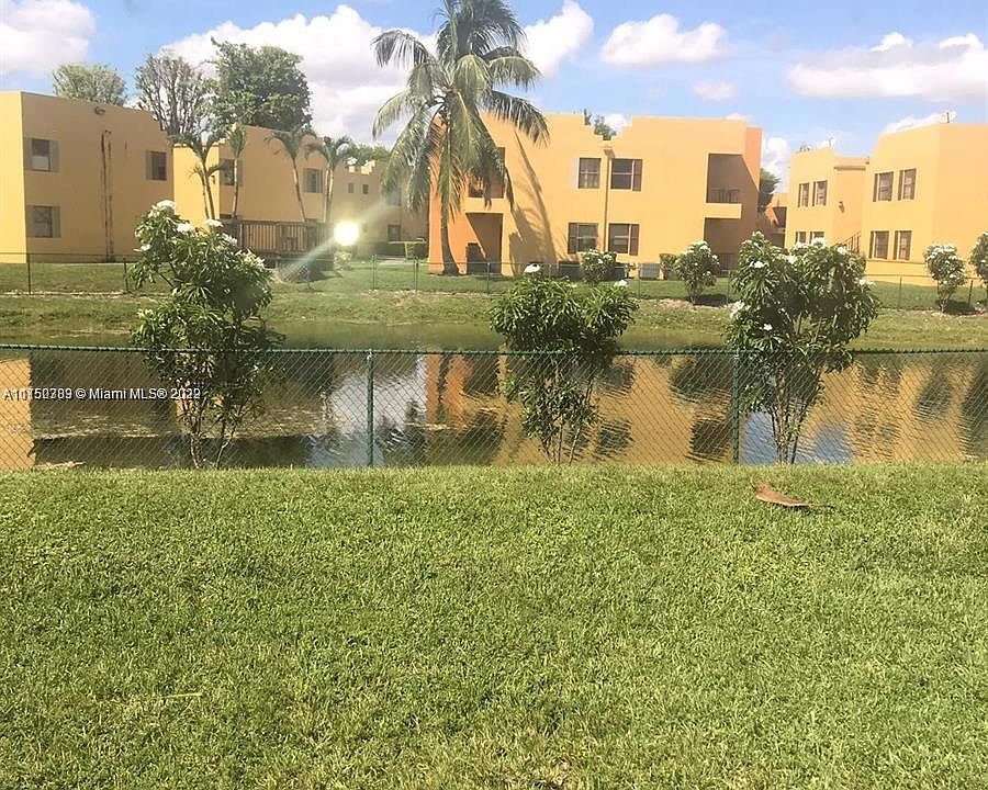 1st image of 576 NW 114th Ave
