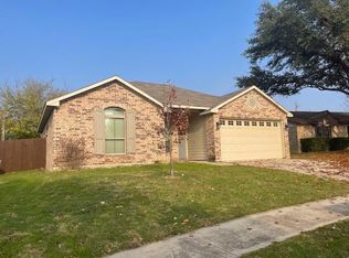 6505 High Meadow Ct, Watauga, TX 76148