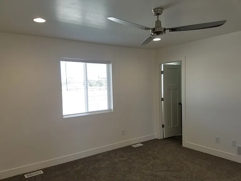 3285 E Kathaway Ln — Photo 14