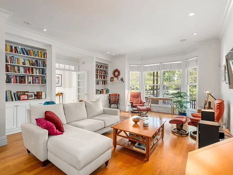 71 Magazine St #1A — Photo 17