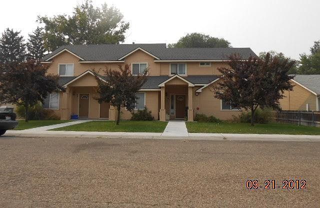 1st image of 3 N Benewah Dr