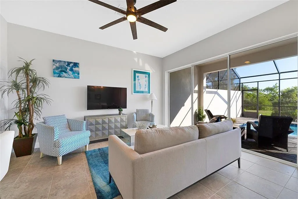 3 bed, 2.5 bath, 1771 sqft, $2,300 — Photo 4