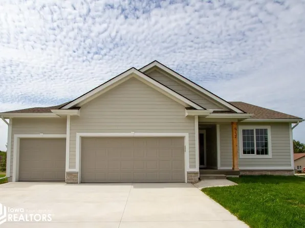 512 18th Ave E, Oskaloosa, IA 52577