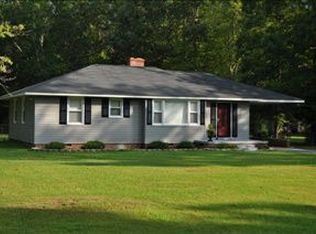 203 Woodland Way, Greenwood, SC 29646