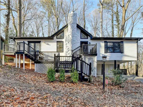 1695 Bull Run SW, Lilburn, GA 30047
