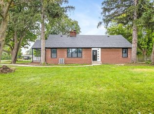 7604 N 2nd St, Machesney Park, IL 61115