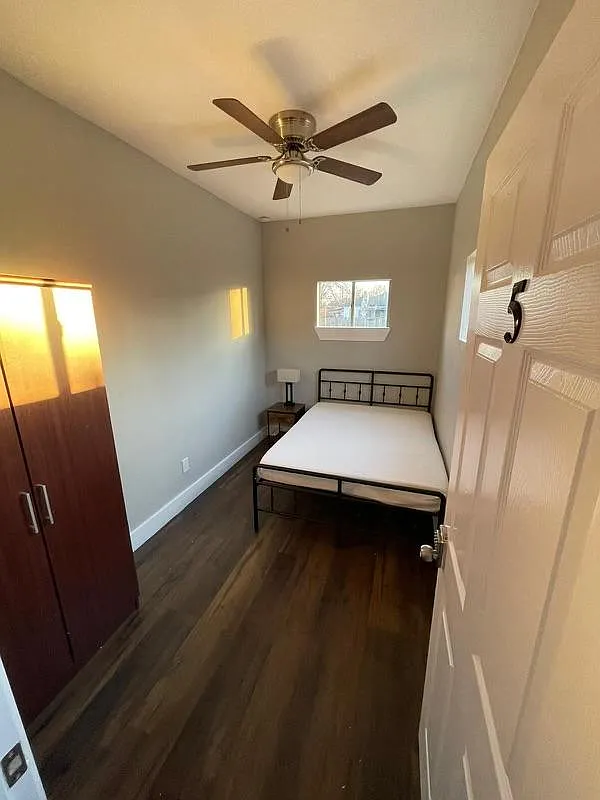 4 bed, 2.0 bath, 1916 sqft, $685 — Photo 1