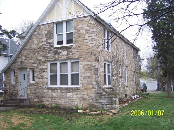 3145 Holdrege St FLOOR 2