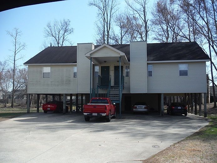 1st image of 103 Benin Ct #B