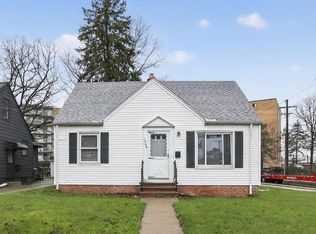1568 Parker Dr, Mayfield Heights, OH 44124