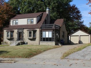 1940 Hayselton Dr, Jefferson City, MO 65109