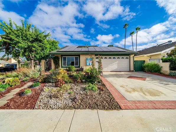 8381 Boothbay Cir, Huntington Beach, CA 92646