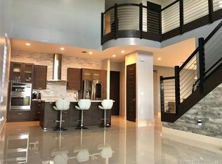 16045 SW 136th Ter, Miami, FL 33196