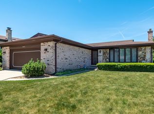 1006 S Grace St, Mount Prospect, IL
