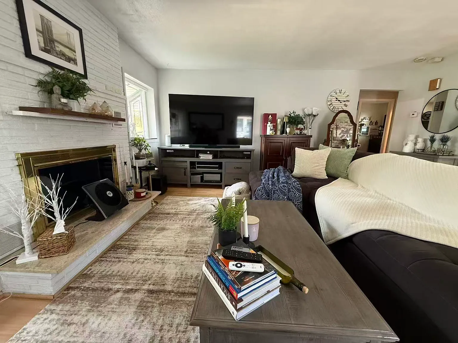 2 bed, 1792 sqft, $4,200 — Photo 3