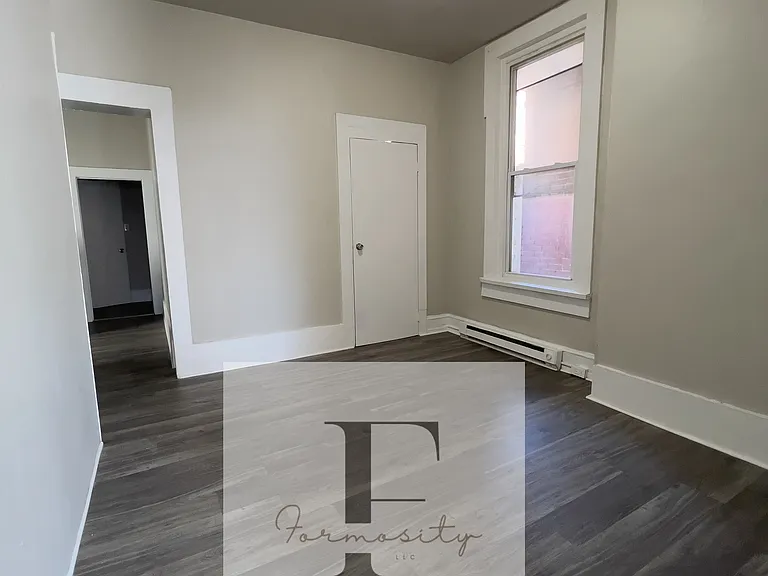 611 W Turner St #1 — Photo 3